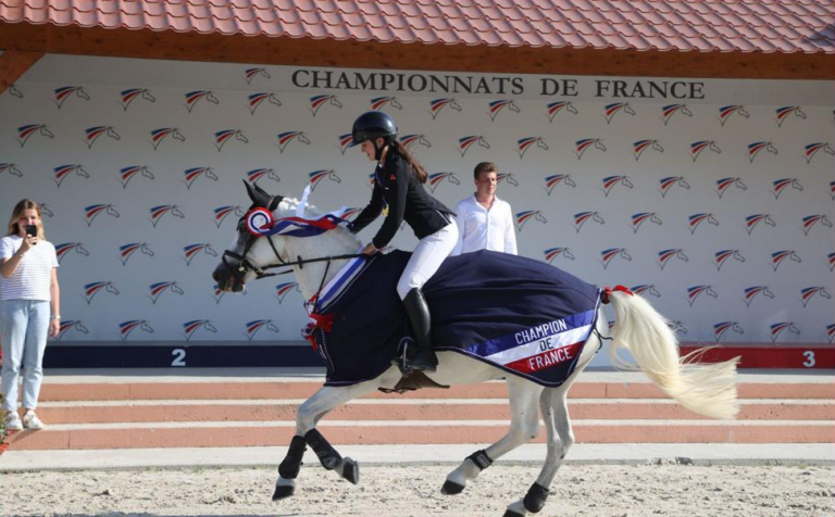 Cléa Vifquain championne de France, dans la catégorie As Poney 2 Cadet