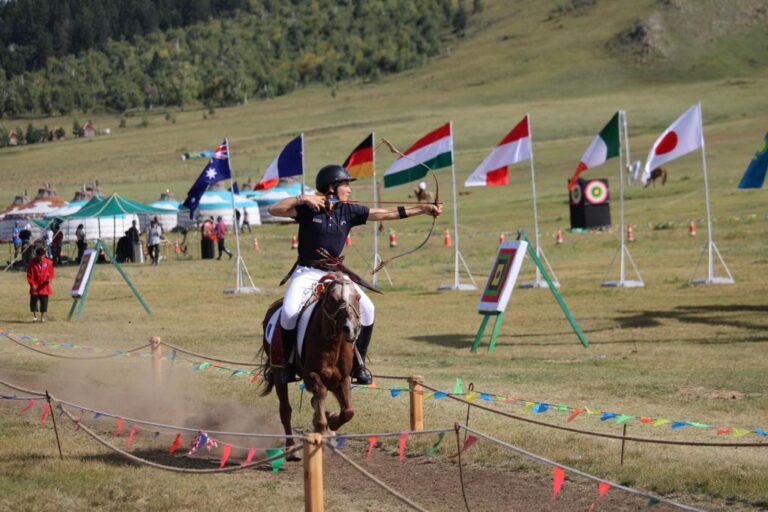 L’or par équipe et 5 médailles individuelles pour la France aux championnats du monde de tir à l’arc à cheval
