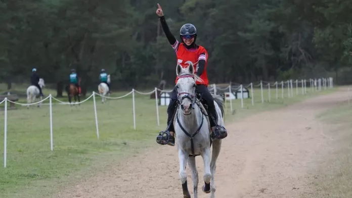 Première victoire à l’international pour Camille Coulomb et Bjez La Majorie