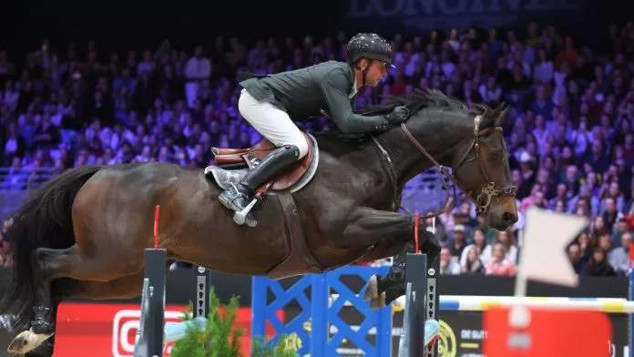 Julien Epaillard et Donatello d Auge en piste, selectionnes sur la longue liste de la FFE pour les Mondiaux d equitation 2026.